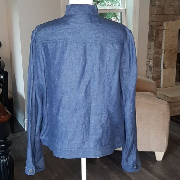 Company Ellen Tracy Blue Linen Button Down Shirt - Picture 3 of 8